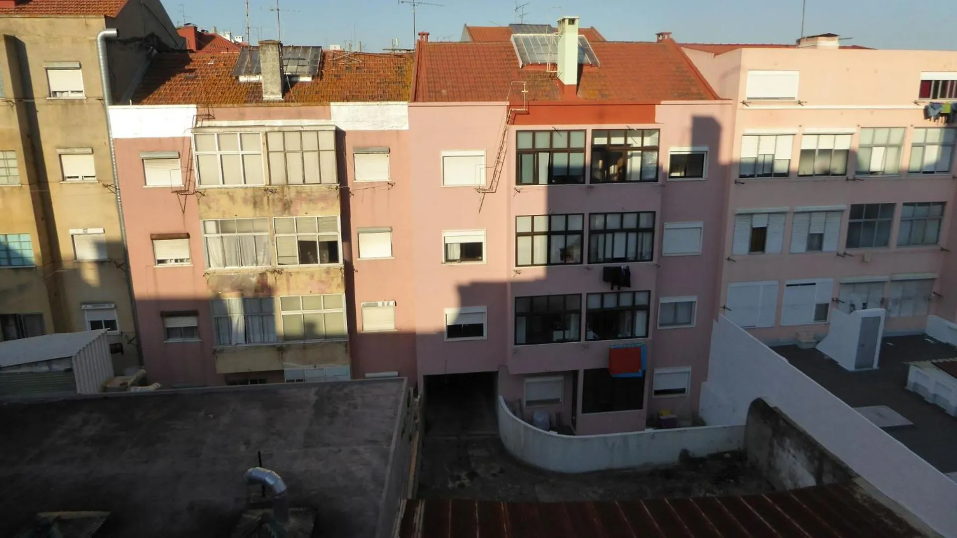 Be Local - Apartment With 2 Bedrooms In Moscavide - Лиссабон 0*,  Португалия